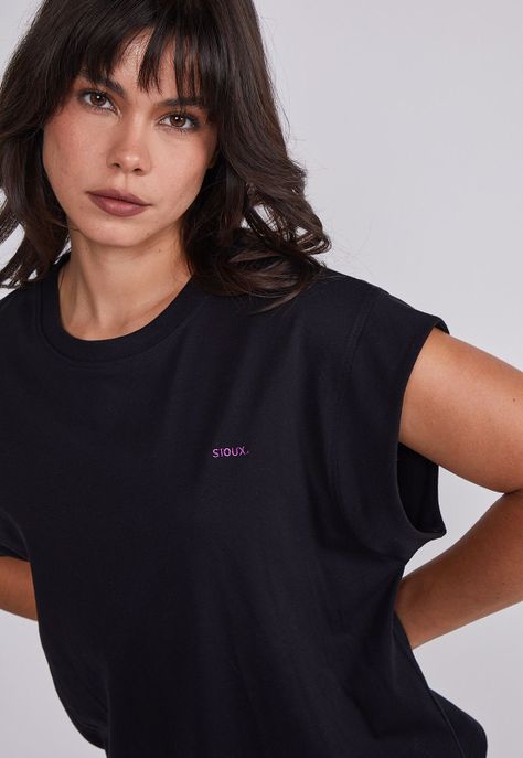 Polera Mujer Negro Corta Sin Mangas Sioux-1