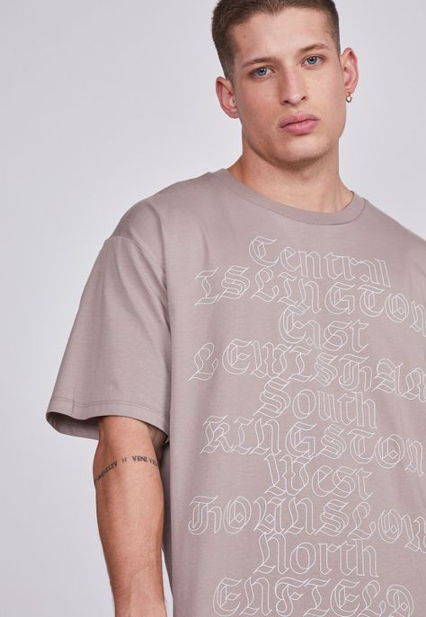 Polera Hombre Beige Letras Goticas Sioux-1