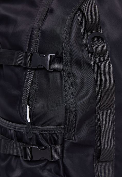 Mochila Negra Multicompartimento Sioux-2