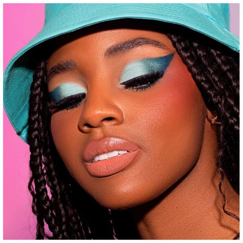Paleta de Sombras Charming Beauty L.A Colors-4