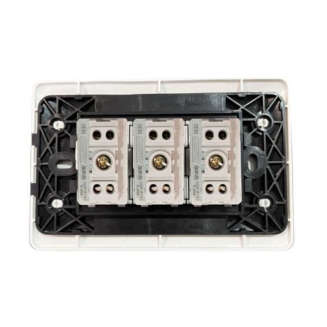 Pack 3 Tomacorriente Triple 10A 250V Blanco-4