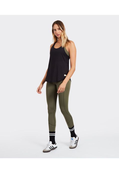  Polera Deportiva Active Sin Mangas-1