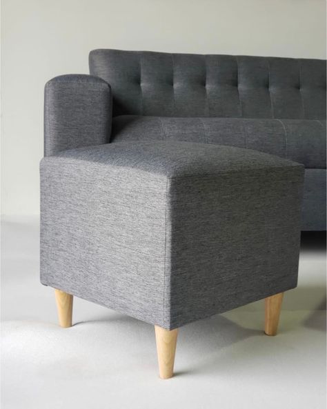SOFA DOS CUERPOS MAS DOS PUFF GRIS OSCURO LINO-3