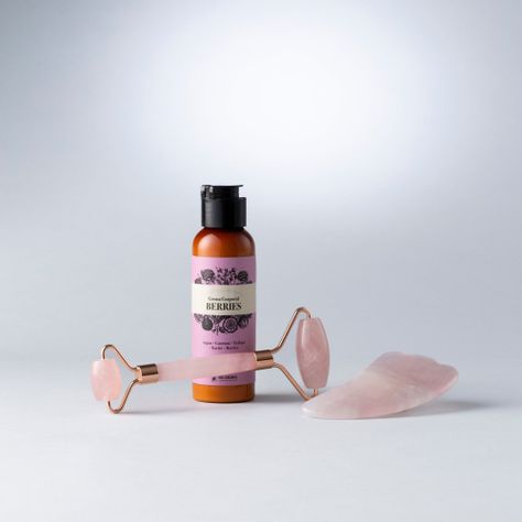 Rodillo Facial Cuarzo Rosa + Piedra Gua Sha + Crema Berries-1