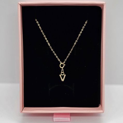 Cadena Eslabones Oro Amarillo 18k Charm Letras Inicial V Full Diamante-2