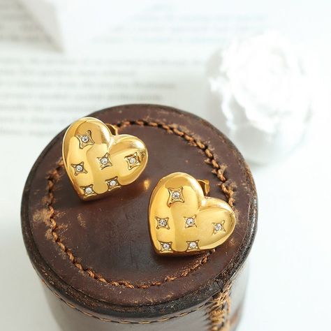 Aros Baño Oro Amarillo 18k Pegados Corazón Circones-2