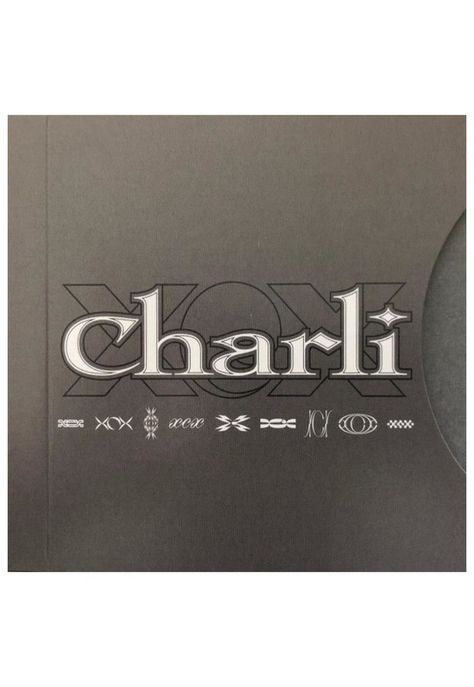 CHARLI XCX - CHARLI (DELUXE EDITION) | CD-1
