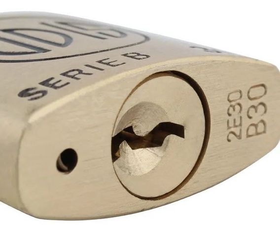 Candado Odis B30 X3 30mm Llaves Iguales - Serie B-5