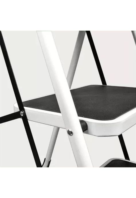 Escalera Plegable Antideslizantes Color Blanco-1