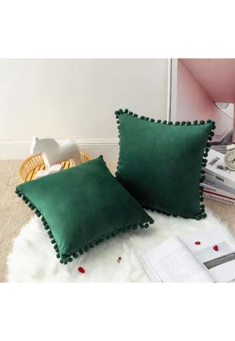 Pack de 2 Fundas de Cojines Terciopelo con Pompones 45x45 cm Verde-1