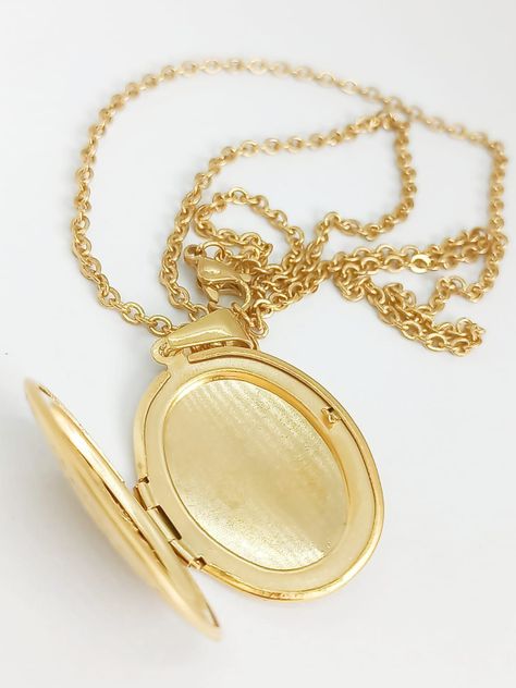 Colgante Ovalo relieve Flores Relicario chapado en oro 18kl-6