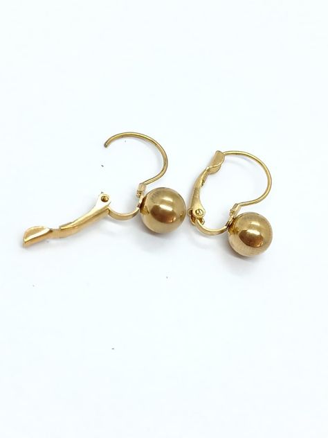 Aros esfera Huggie chapado en oro 18kl-2
