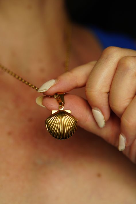 Colgante Relicario Ostra caracola Guardafoto Chapado En Oro 18-3
