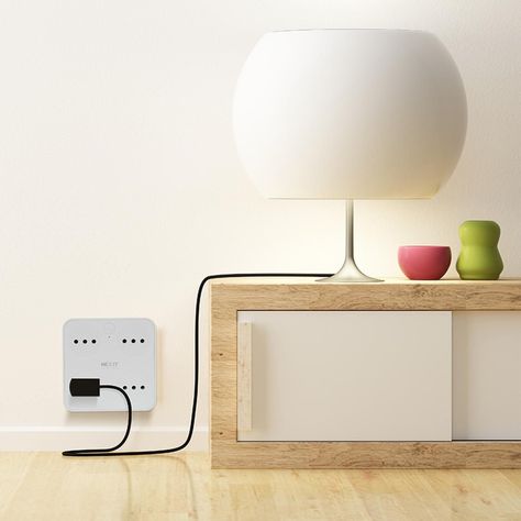 Enchufe inteligente con 4 tomas y 4 USB-1
