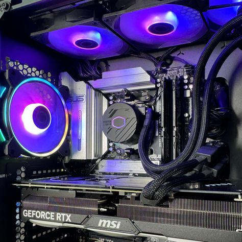 PC ELITE Amd Ryzen 7 9700X 8-Core + X870 WIFI+BT + 32GB DDR5 + RTX 4070 Ti Super 16G-5