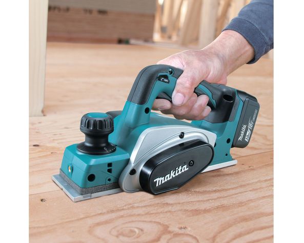 Cepillo 82 mm DKP180Z Makita-1