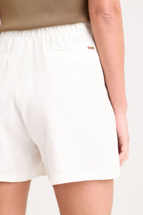 Vélez Short Caltha Tejido Plano Mujer talle Millaré Blanco-3