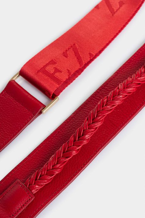 Vélez Cargadera Lirio De Cuero  Mujer Detalle Tejido Rojo-3