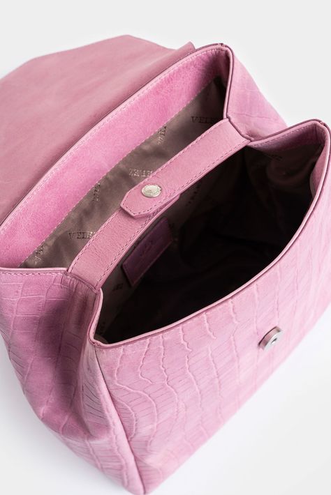 Vélez Mochila Corina 2 De Cuero  Mujer Detalle Grabado Mora-4