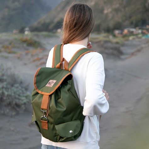 Mochila Urbana Sustentable verde Botela-3