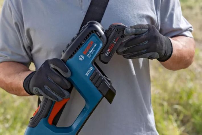 Desbrozadora Inalámbrica GFR 18V-23 Batería + Cargador Bosch-3