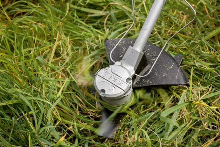 Desbrozadora Inalámbrica GFR 18V-23 Batería + Cargador Bosch-4