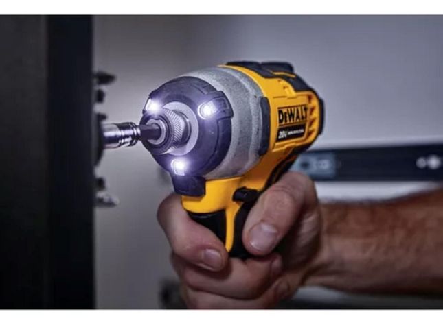 Atornillador de Impacto 20V ATOMIC DCF809D2 Dewalt-4