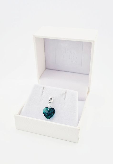 Collar Amor Baño de Oro Blanco Cristales Emerald Shimmer.-1