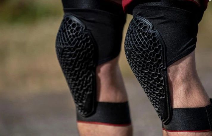 RODILLERA DAINESE TRAIL SKIN 2 GUARD LITE-1