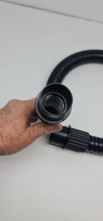 ASPIRADOR DE CENIZAS NORWOOD CON MOTOR 1000 W, Y MANGUERA RECUBIERTA EN METAL -4