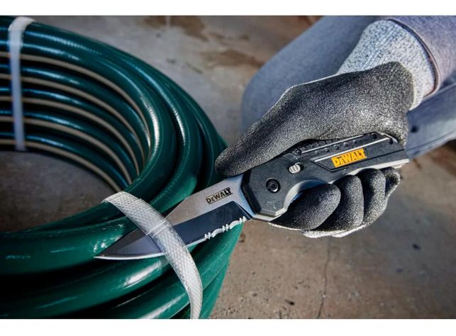 Cuchillo De Bolsillo Plegable Dewalt Dwht10911-2