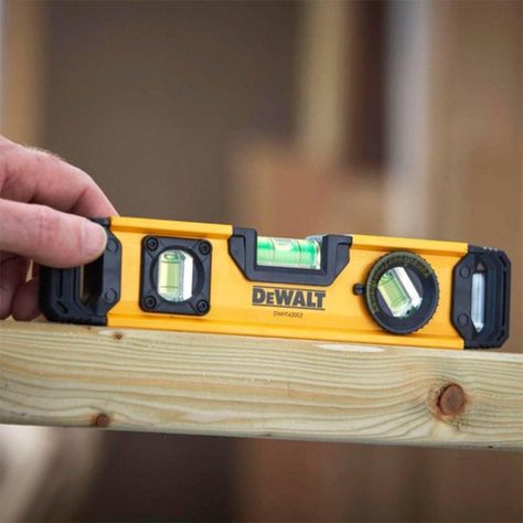 Nivel De Torpedo Magnético 25cm Dewalt Dwht43003-3