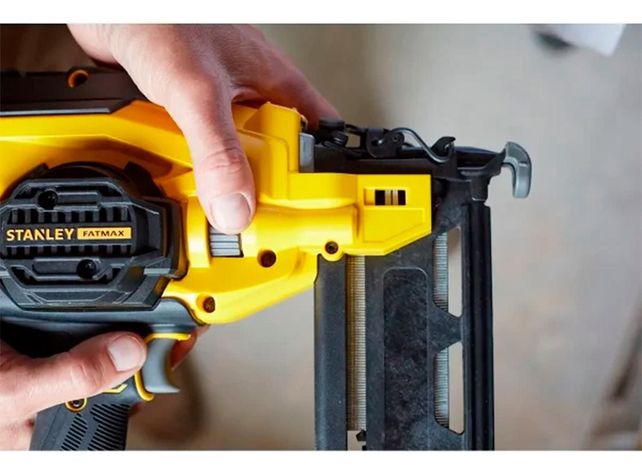 Clavadora Stanley 20v Calibre 16 Scn616-b2 - Sin Batería-3