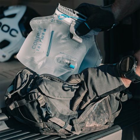 BOLSA DE HIDRATACIÓN CONTOUR 1.5 L LUMBAR CLEAR-5