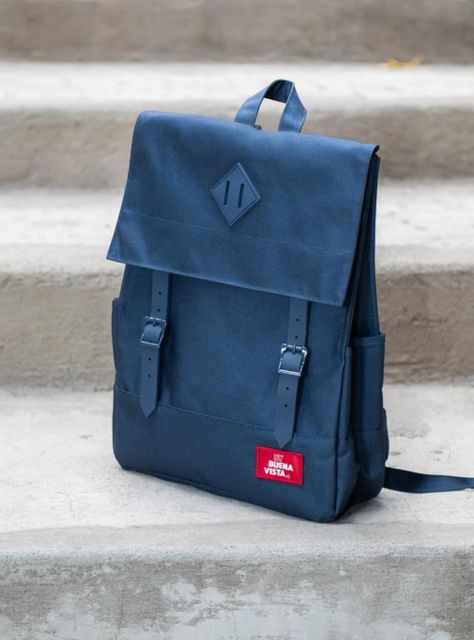 Mochila Impermeable para Notebook Square M Marino-1