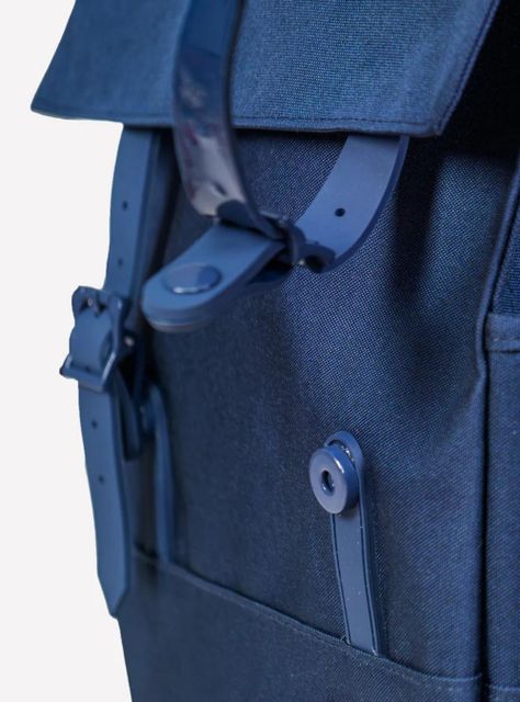 Mochila Impermeable para Notebook Square M Marino-3
