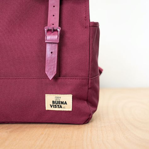Mochila Impermeable para Notebook Square L Burdeo-4