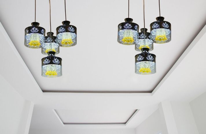 Lámpara Colgante Techo Vidrio 4 Luces Cambio Aleatorio Jhn-9