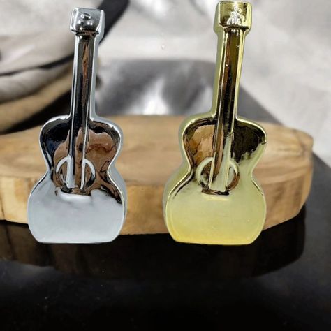 Set de 2 Estatua Guitarra Metal Estilo Moderno Jhn-9