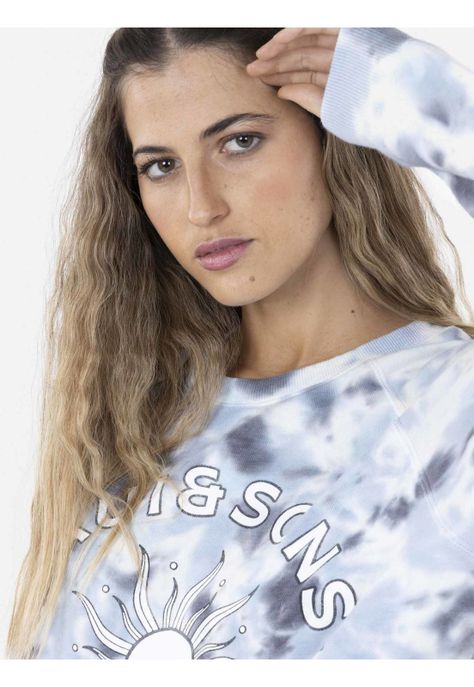 Poleron Deep on the Ocean Mujer Multicolor Maui and Sons-2