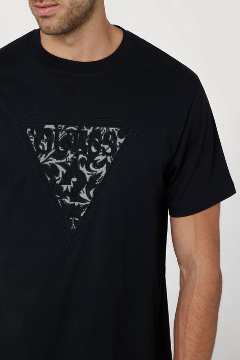Polera Guess Hombre Ss Cn Embroidered Triangle Tee Negro-3