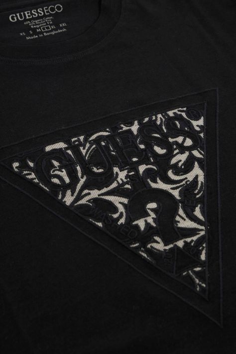 Polera Guess Hombre Ss Cn Embroidered Triangle Tee Negro-4