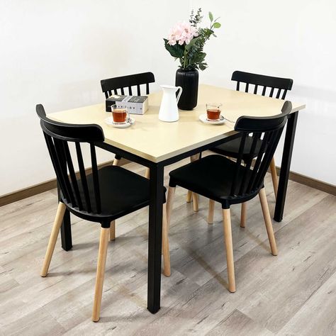 Juego de Comedor New York + 4 Sillas Windsor negras-0