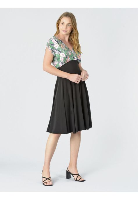 Confección propia nacional|Material: Lycra Fría Elasticada que no se apega al cuerpo|Largo a la rodilla|Corte: Campana|Cuello: Cruzado|Estampado-2