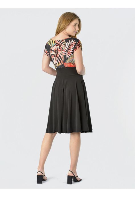 Confección propia nacional|Material: Lycra Fría Elasticada que no se apega al cuerpo|Largo a la rodilla|Corte: Campana|Cuello: Cruzado|Estampado-5