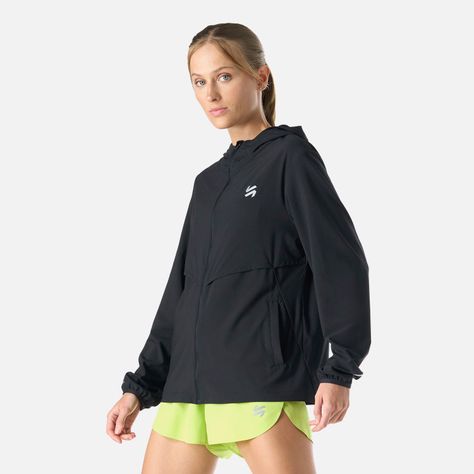 Chaqueta Mujer Built To Move Pro Windbreaker Negro Vulcano-1