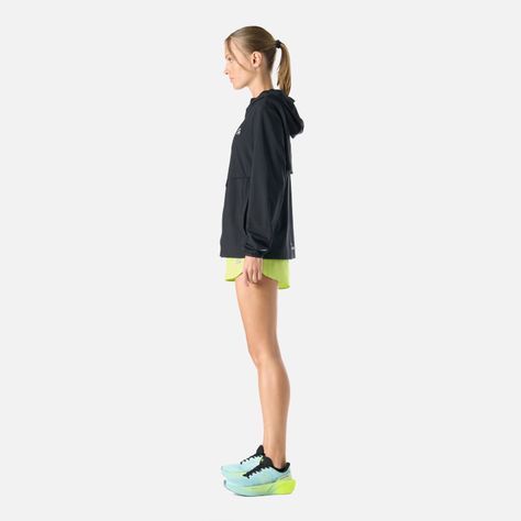 Chaqueta Mujer Built To Move Pro Windbreaker Negro Vulcano-2