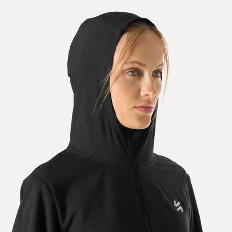Chaqueta Mujer Built To Move Pro Windbreaker Negro Vulcano-4