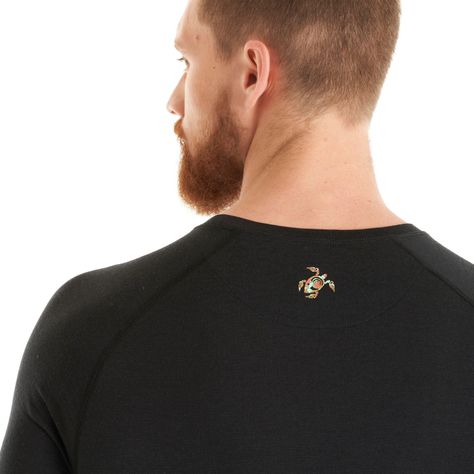 Primera Capa Hombre Carnero Top Negro Haka Honu I25-7