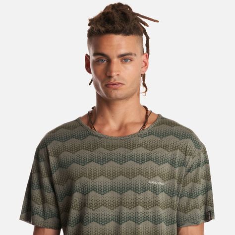 Polera Hombre Bi-Curioso Print Oliva Haka Honu-4